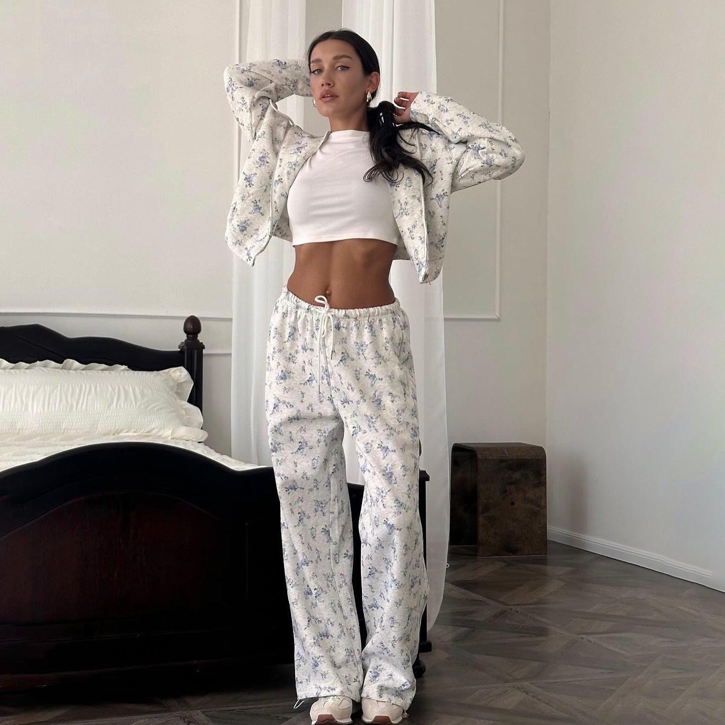 Damen Freizeitoutfit mit floralem Muster Eveloria - Eveloria