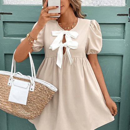 Damen Mini-Kleid Rüschen Schleife Eveloria