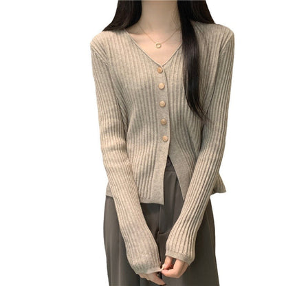 Damen Strickjacke V-Ausschnitt Dekorative Knöpfe Eveloria