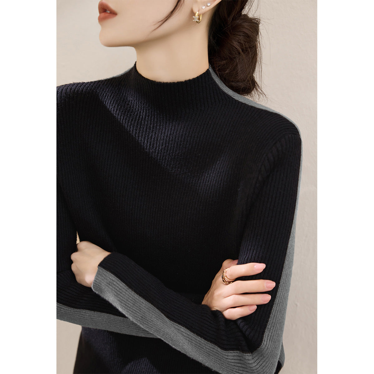 Damen Rollkragenpullover Strukturiertes Rippdesign Kontrastärmel Grau