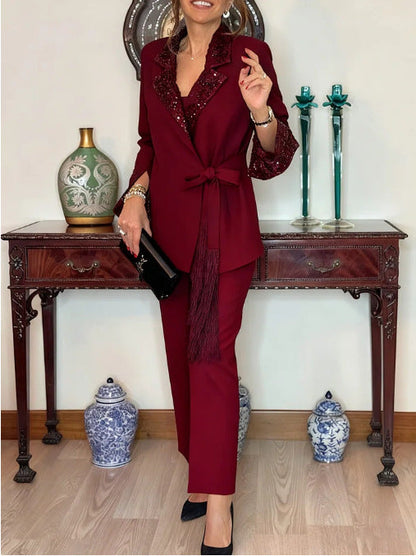 Damen Gürtelanzug Schimmerndes Revers Eveloria