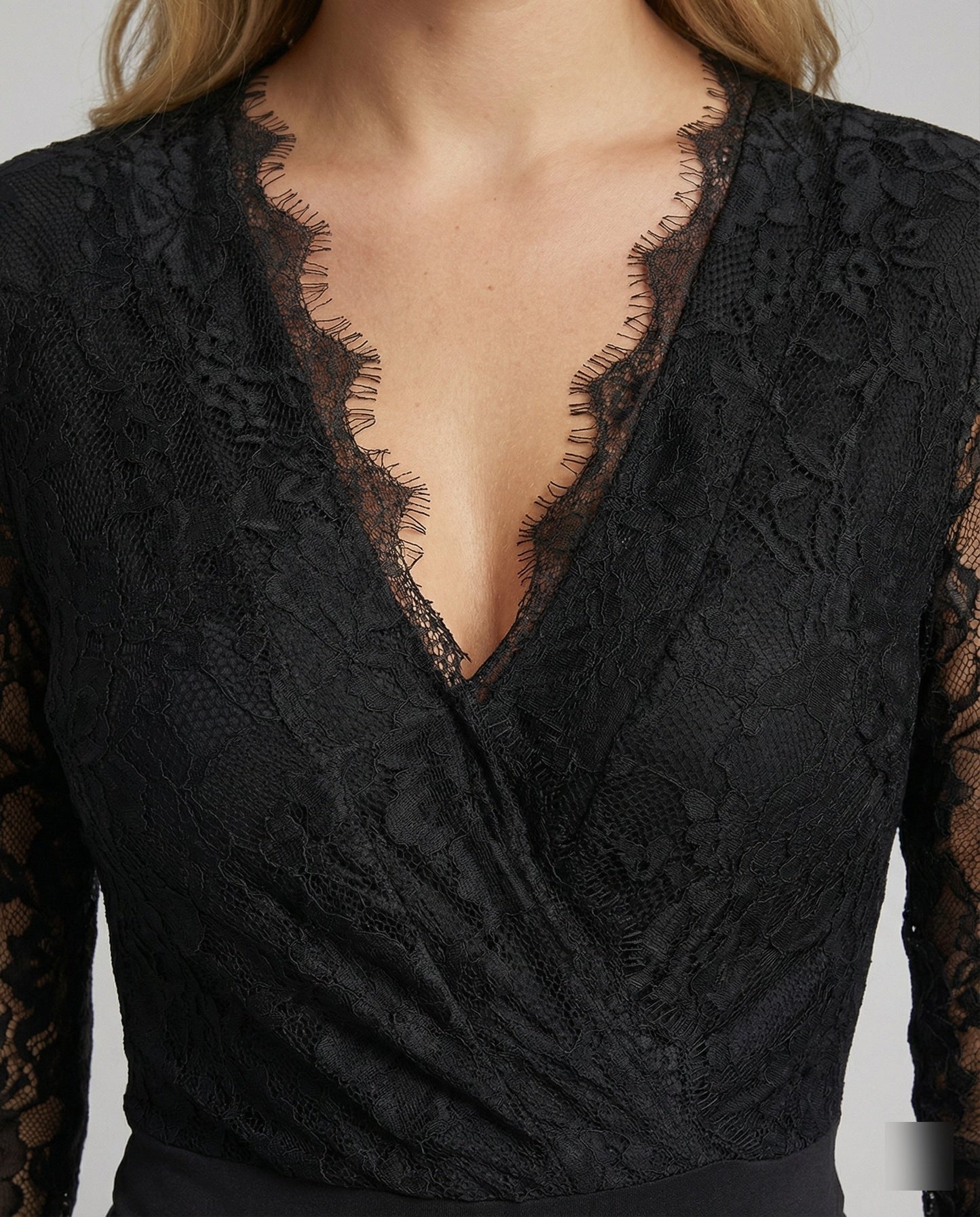 Damen Langarmbody Spitze V-Ausschnitt