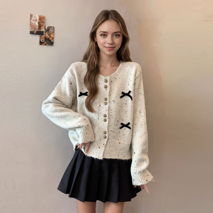 Damen Strickjacke Dekorative Knöpfe Schleifenakzente Eveloria