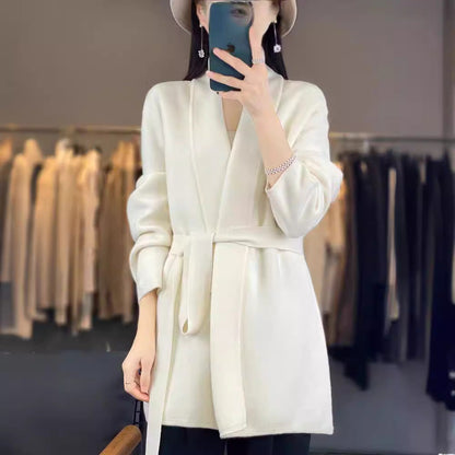 Damen Strickjacke mit Bindegürtel und Taschen Eveloria