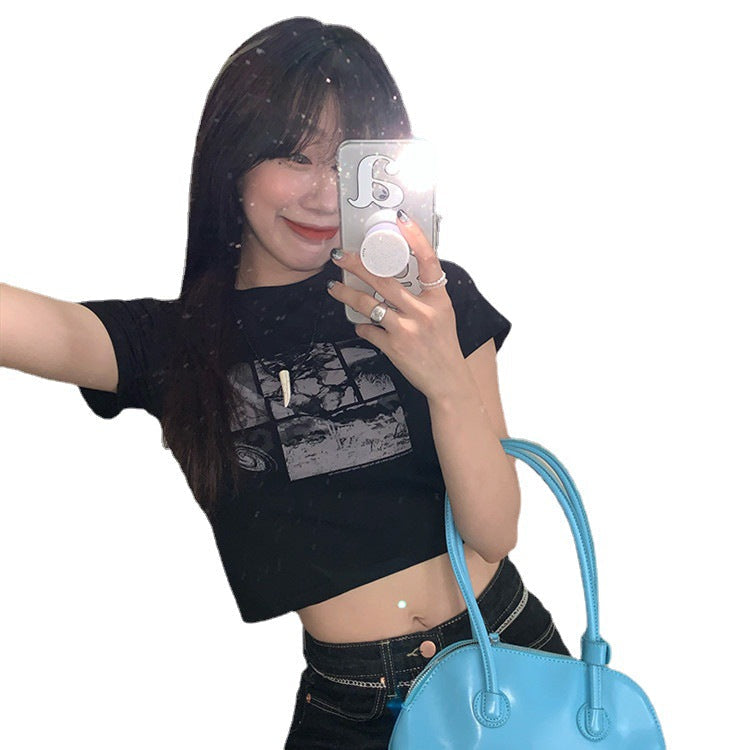 Damen T-Shirt Cropped mit Grafikdesign Eveloria