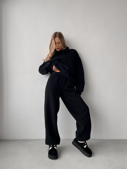 Damen Hoodie mit Knopfleiste und weiten Hosen Eveloria