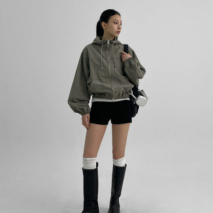Damen Sportjacke mit kurzen Hosen Eveloria