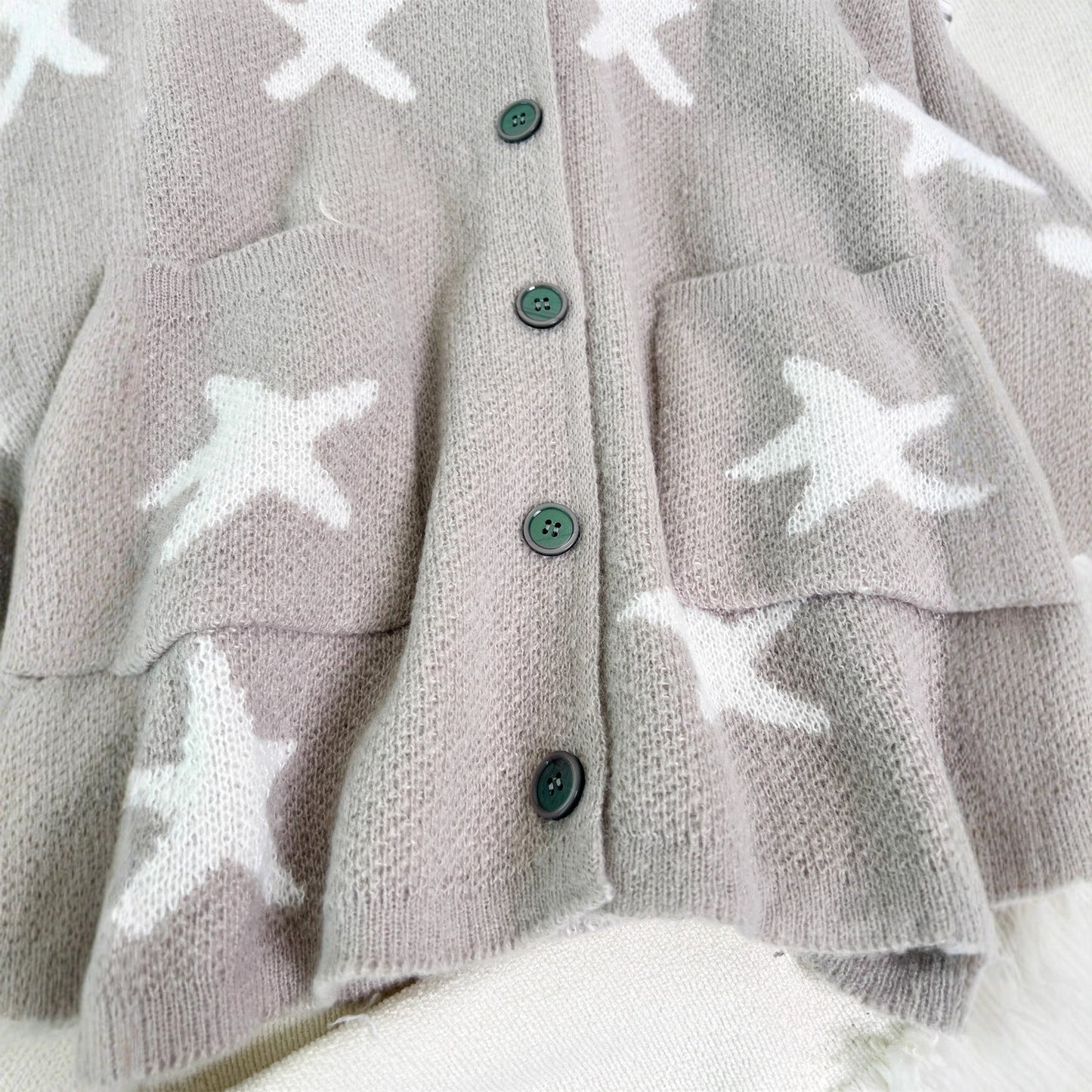 Damen Strickjacke Sternenmotiv mit Taschen Eveloria