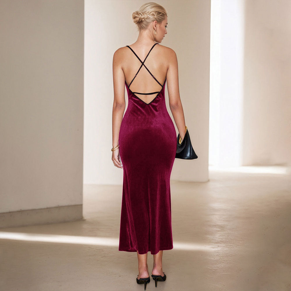 Damen Samt Maxikleid schmal Schnitt Spaghettiträger Eveloria