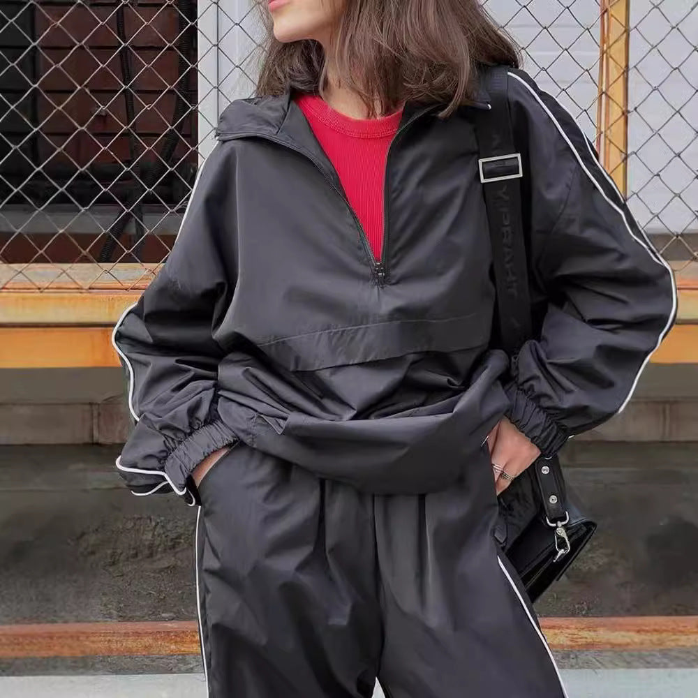 Damen Sportset Windbreaker Jogginghose Eveloria