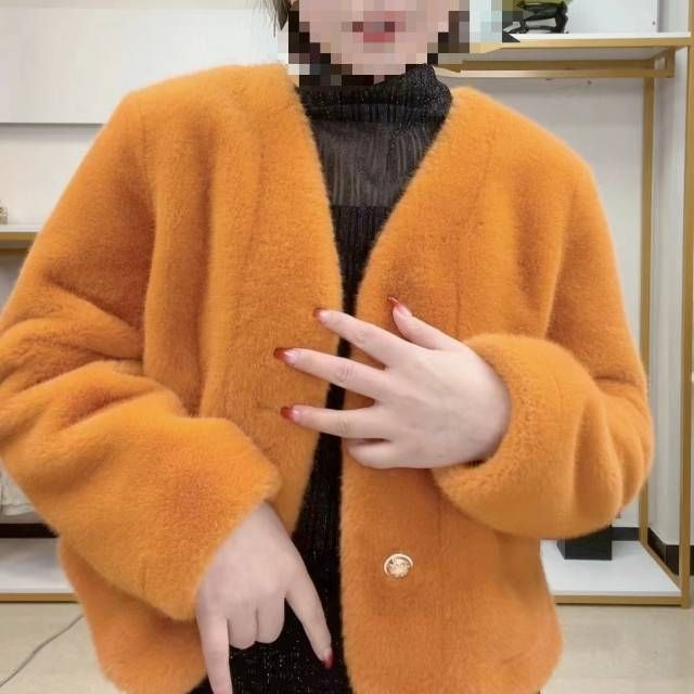 Damen Kurzjacke Flauschig mit Knöpfen Eveloria