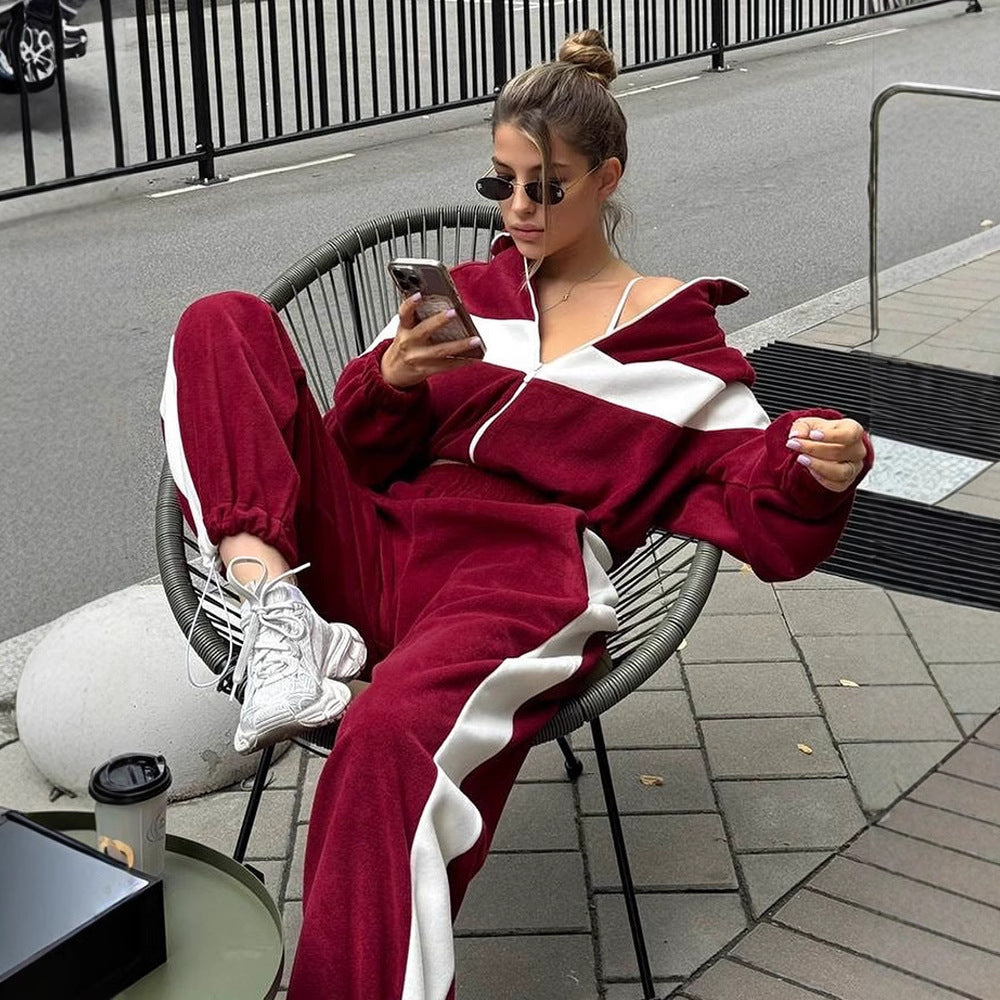 Damen Sportlicher Jogginganzug Velvet mit Kapuze und Streifen