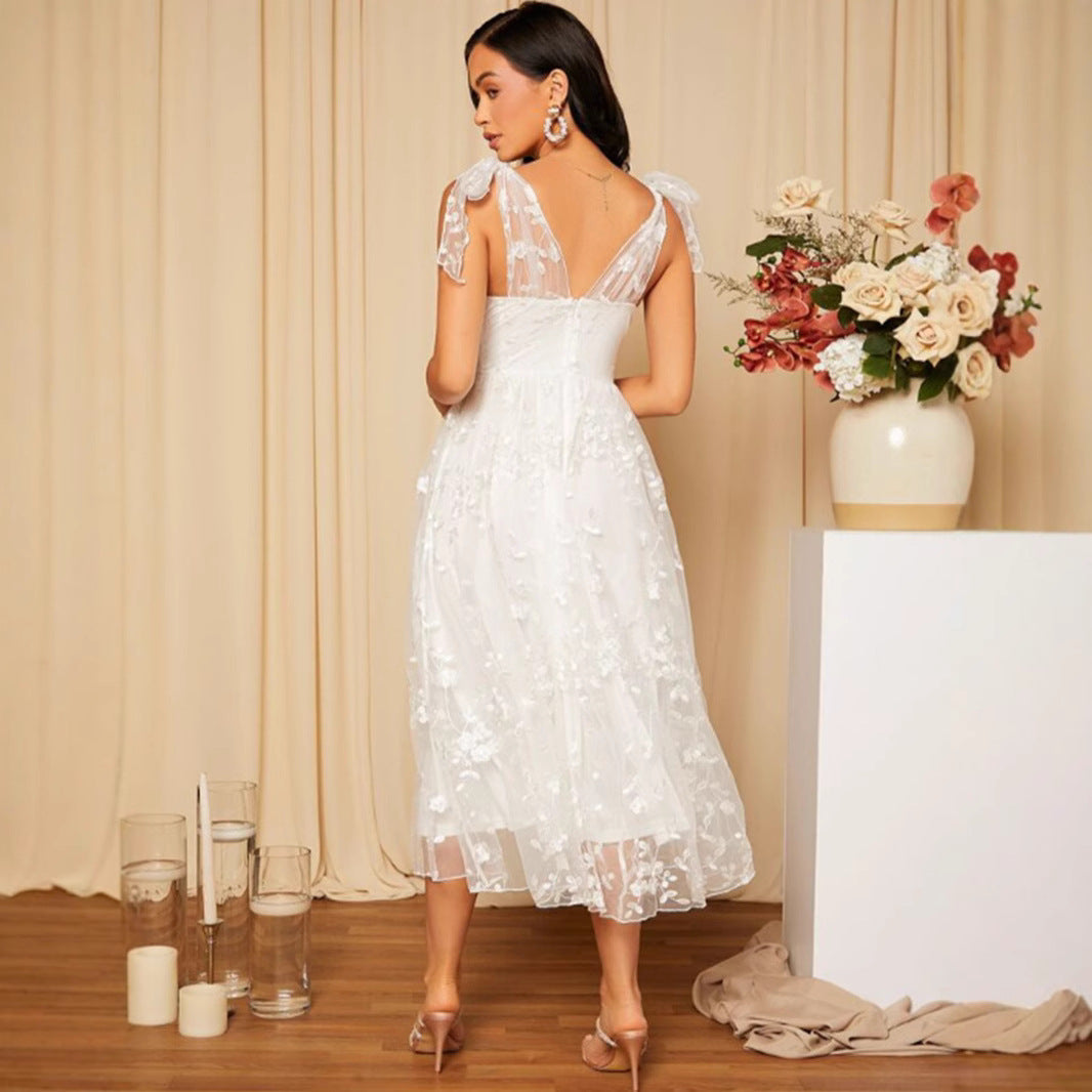 Damen Midikleid mit floralen Applikationen Eveloria