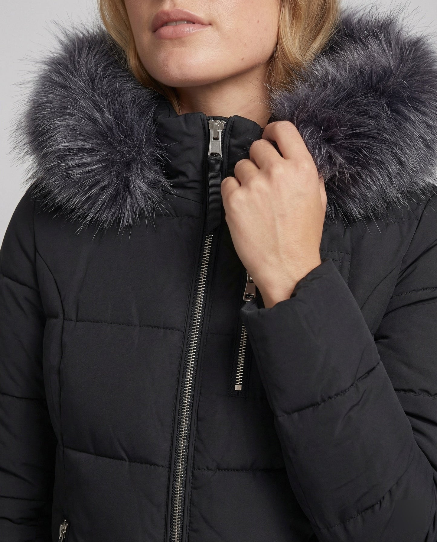 Damen Daunenjacke Fellkragen