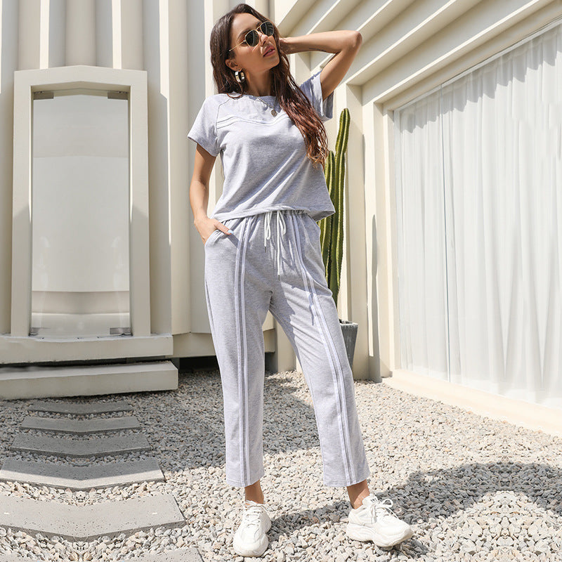 Damen Sportset Gestreiftes Oberteil und Hose Bequem Eveloria