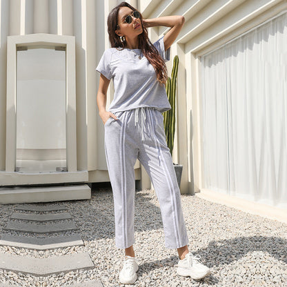 Damen Sportset Gestreiftes Oberteil und Hose Bequem Eveloria