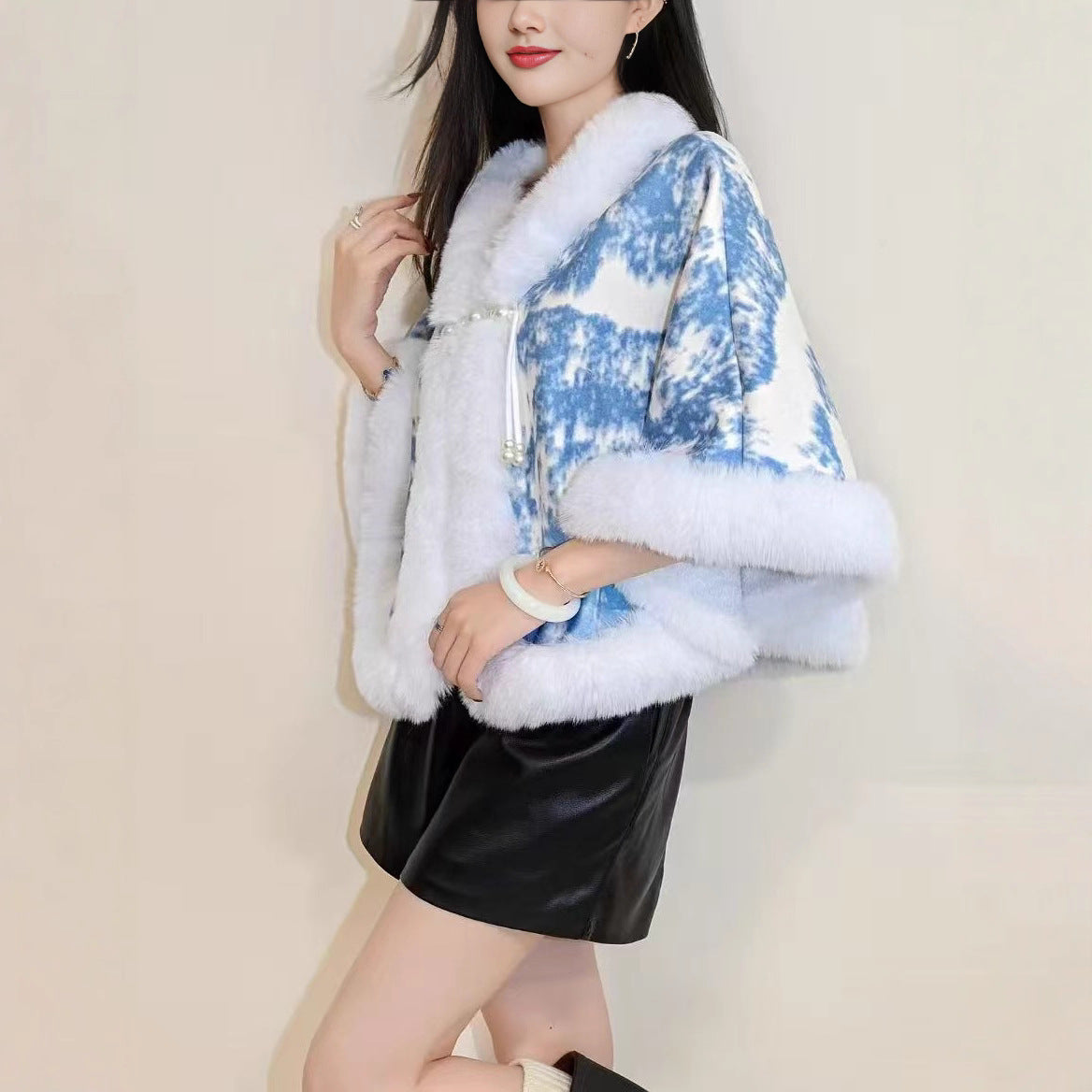 Damen Kuscheljacke mit Fellkragen Eveloria