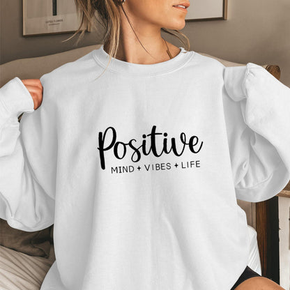 Damen Sweatshirt Voluminöse Ärmel Inspirierender Aufdruck Eveloria