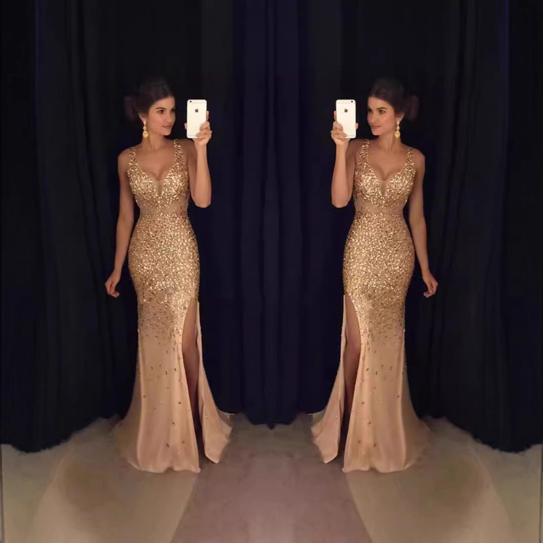 Damen Abendkleid Glitzernd Tiefes Dekolleté Schwarz Eveloria - Eveloria