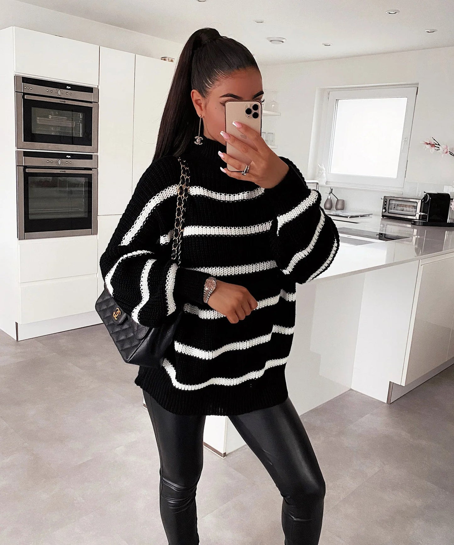 Damen Strickpullover locker mit Streifenmuster und hohem Kragen