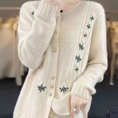 Damen Strickjacke Florale Stickereien Eveloria