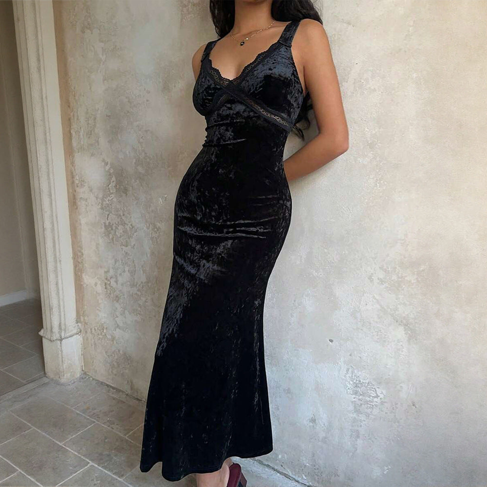 Damen Maxi-Kleid aus Samt mit V-Ausschnitt und Spaghettiträgern