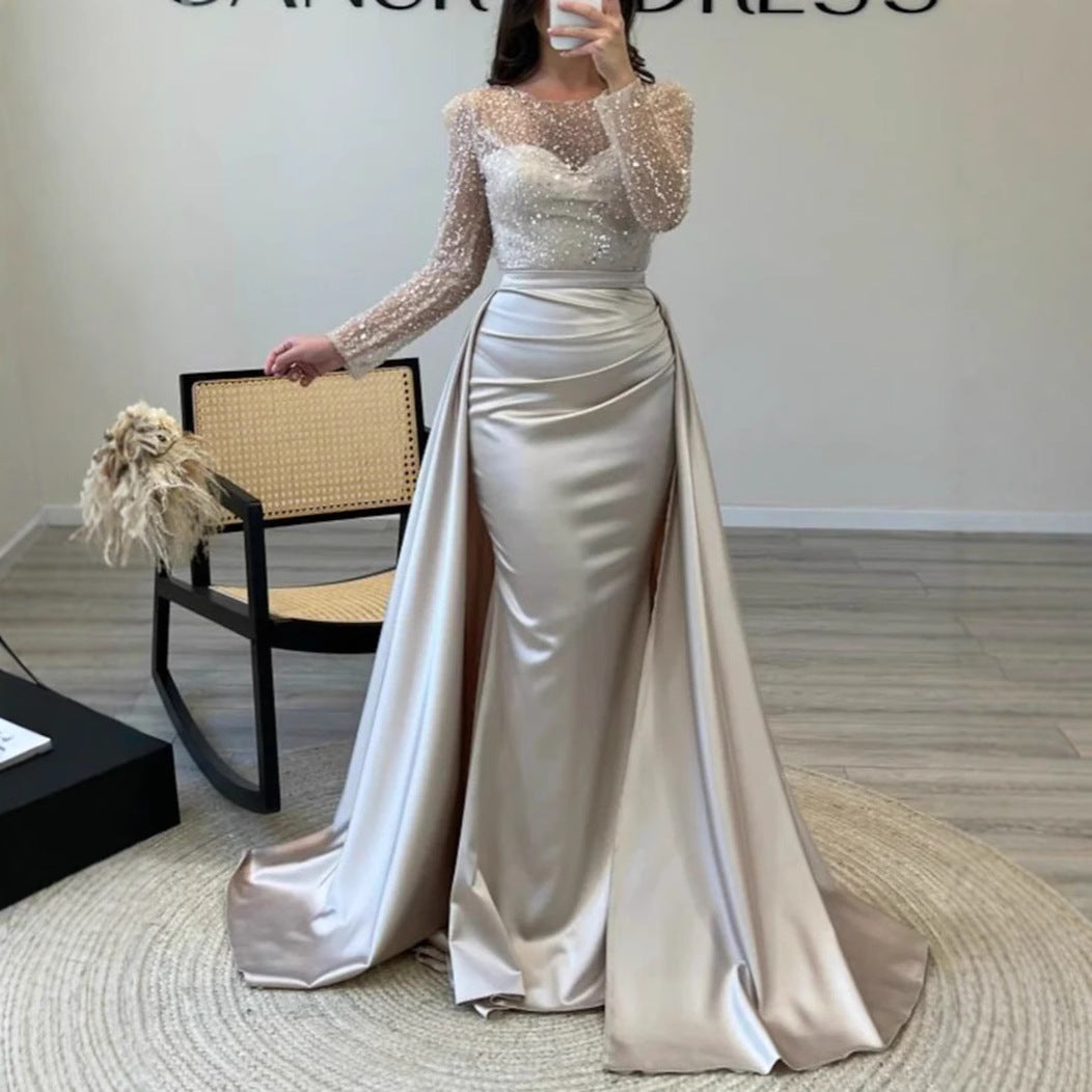 Damen Abendkleid mit Glitzerdetails und fließendem Stoff Eveloria