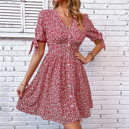Damen Sommerkleid Blumenmuster Rüschen Details Rosa - Eveloria
