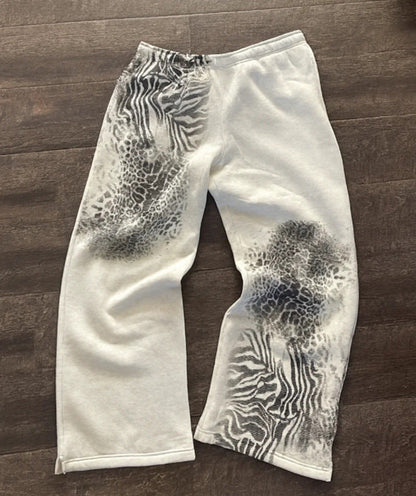 Damen Freizeithose Kreatives Tiermuster Eveloria