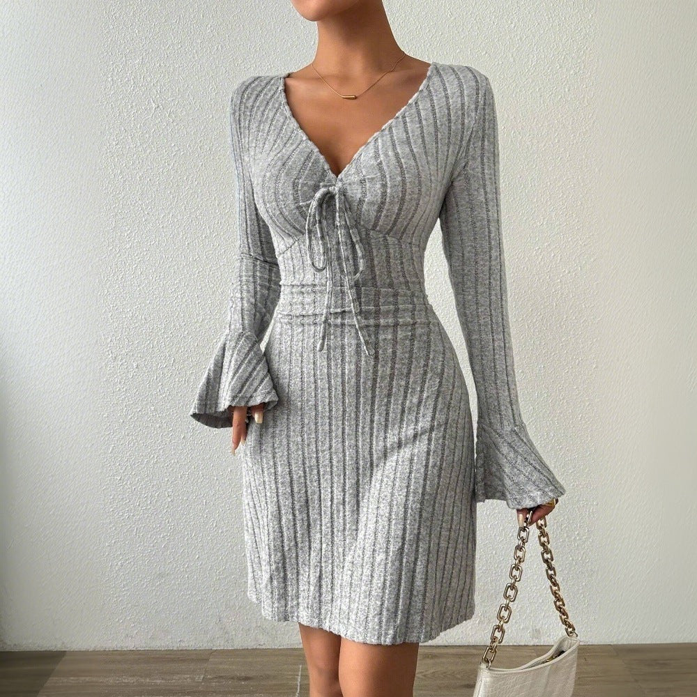 Damen Strickkleid V-Ausschnitt Bindebänder Eveloria