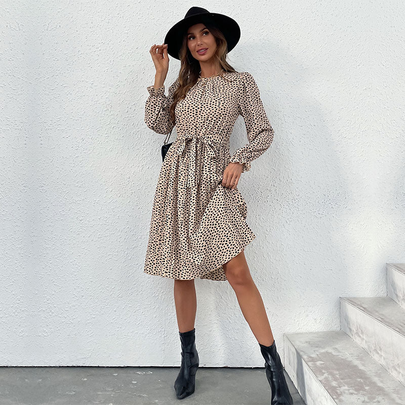 Damen Midi-Kleid Nostalgisches Design Modern Eveloria