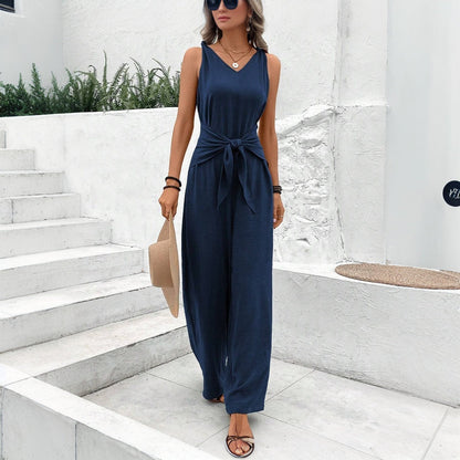 Damen Jumpsuit Gürteldetail V-Ausschnitt Eveloria