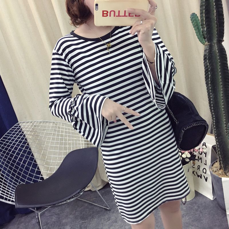 Damen Minikleid Gestreift Voluminöse Ärmel Eveloria