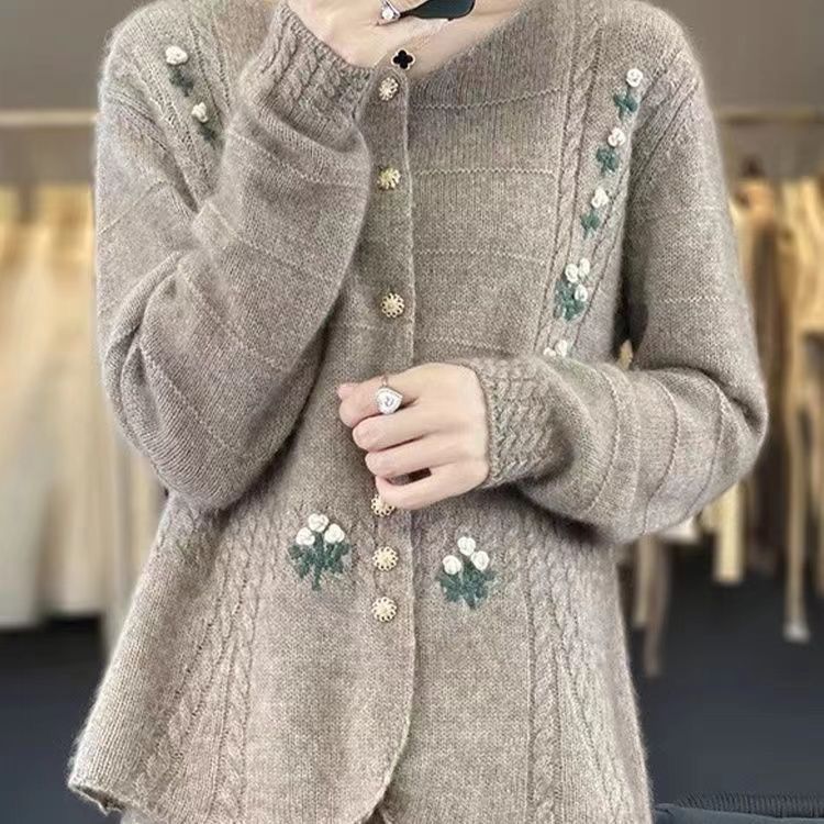Damen Strickjacke Florale Stickereien Eveloria - Eveloria