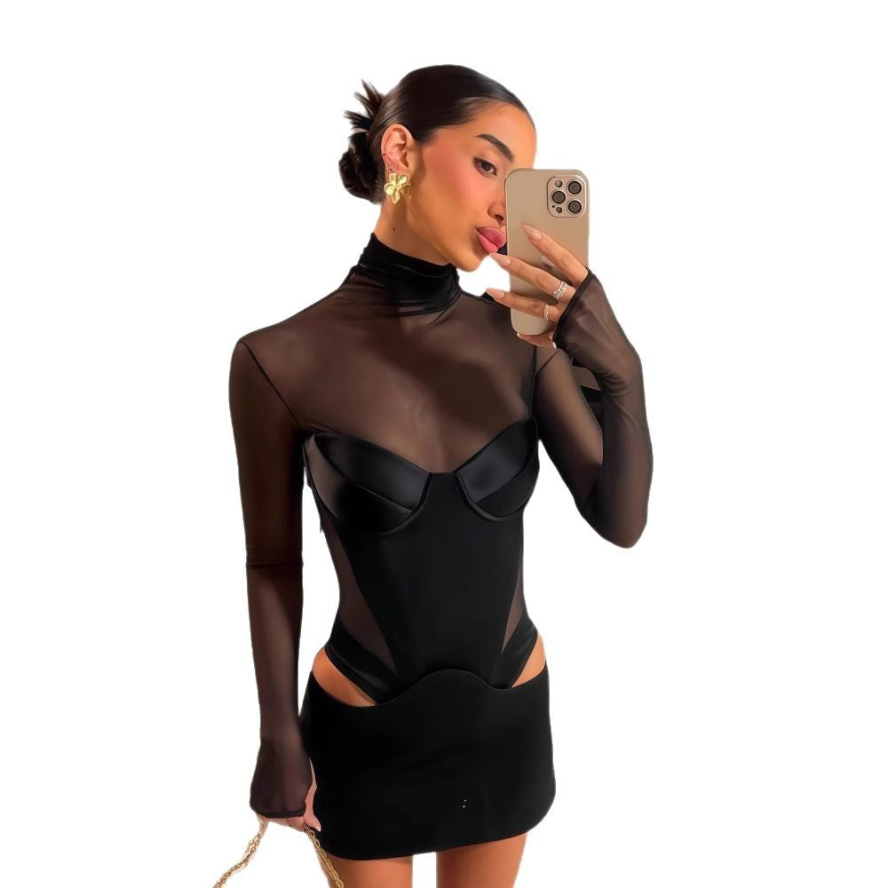 Damenkleid Figurbetont mit transparenten Einsätzen und Rauten-Cutouts