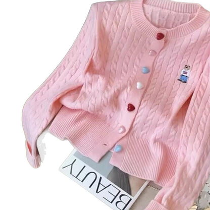 Damen Strickjacke mit Herzknöpfen und Muster