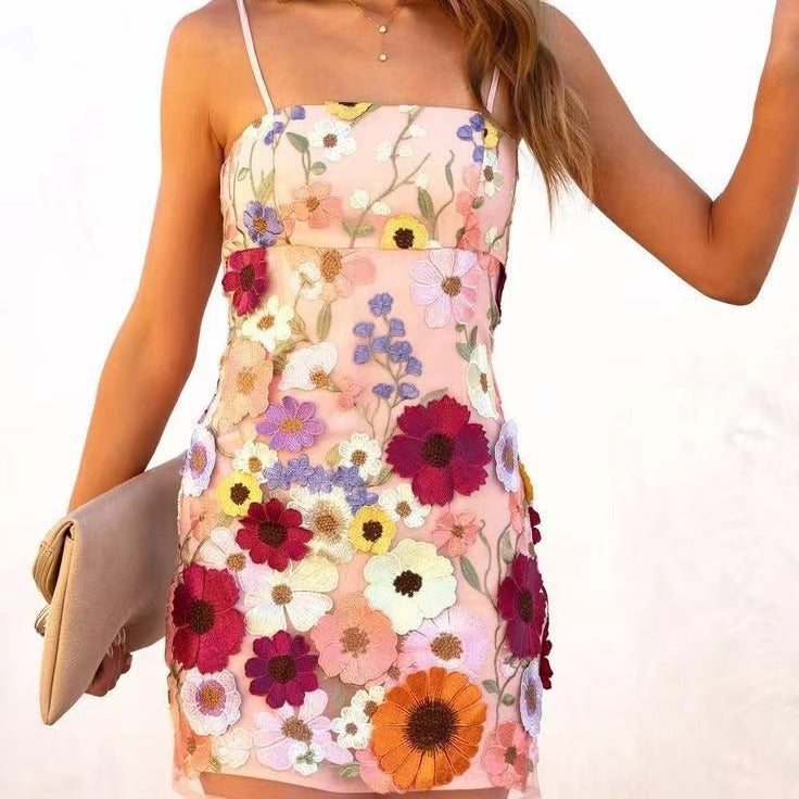 Damen Cocktailkleid mit 3D-Blumenapplikationen Eveloria - Eveloria