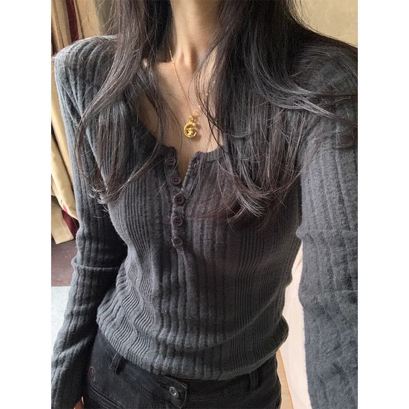 Damen Langarm-Pullover Figurbetont mit Knöpfen Eveloria
