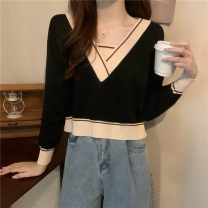 Damen Pullover V-Ausschnitt mit Kontrastdetails