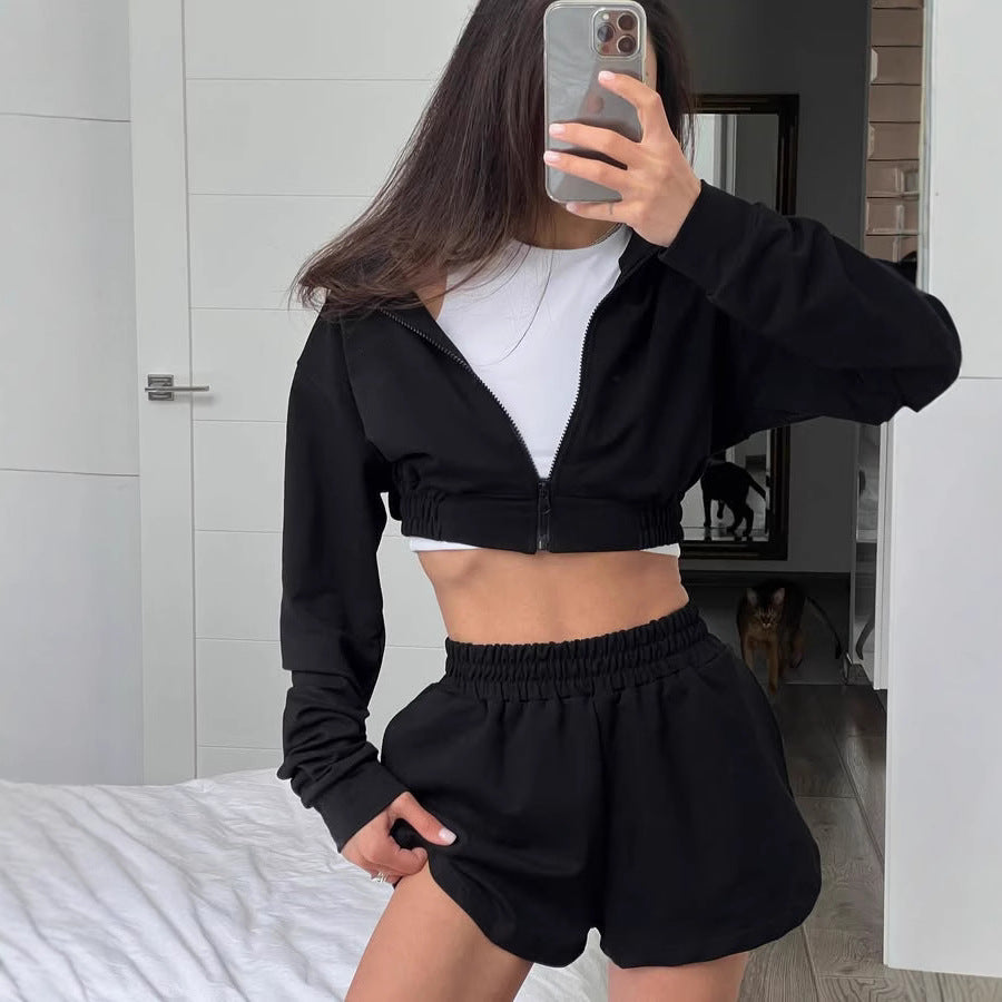 Damen Sportset Cropped Jacke und Shorts Eveloria - Eveloria