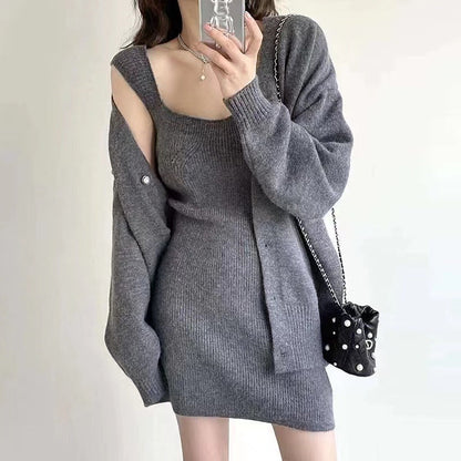 Damen Langstrickkleid V-Ausschnitt Knopfleiste Eveloria