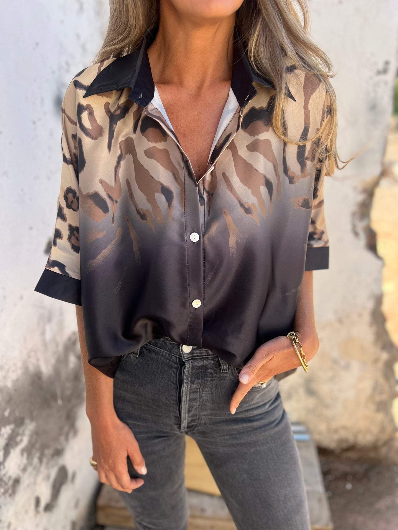 Damen Seidenbluse Leo-Muster Elegante Bluse Eveloria