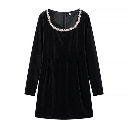 Damen Velourskleid Eleganter Schmuckkragen