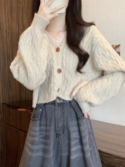 Damen Strickjacke Kurz Breite Ärmel Knöpfe Beige