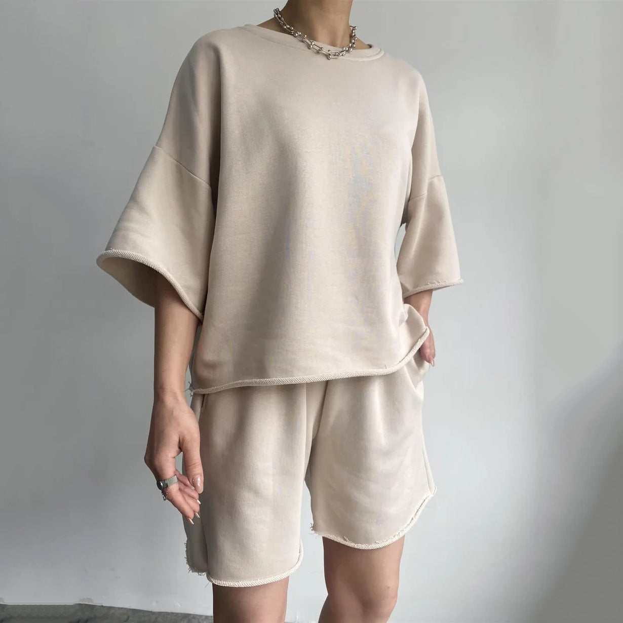 Damen Kurzarm-Oberteil und Shorts Set Eveloria
