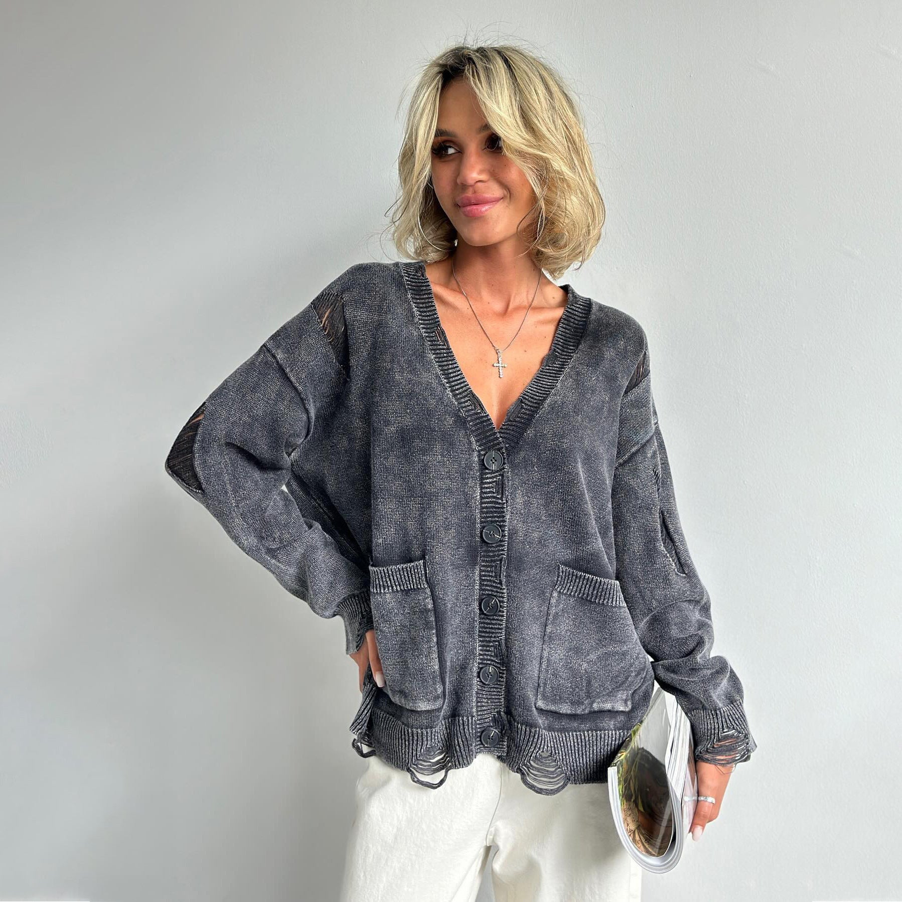Damen Oversized Strickjacke Knöpfe Beige - Eveloria