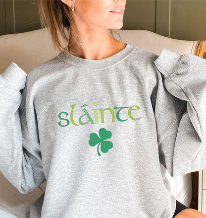 Damen Sweatshirt Voluminöse Ärmel Motiviertes Design Eveloria