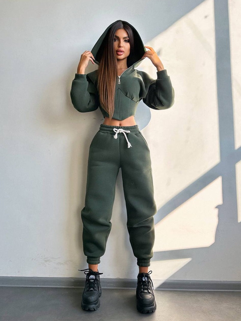 Damen Sportoutfit Cropped Jacke Jogginghosen Eveloria