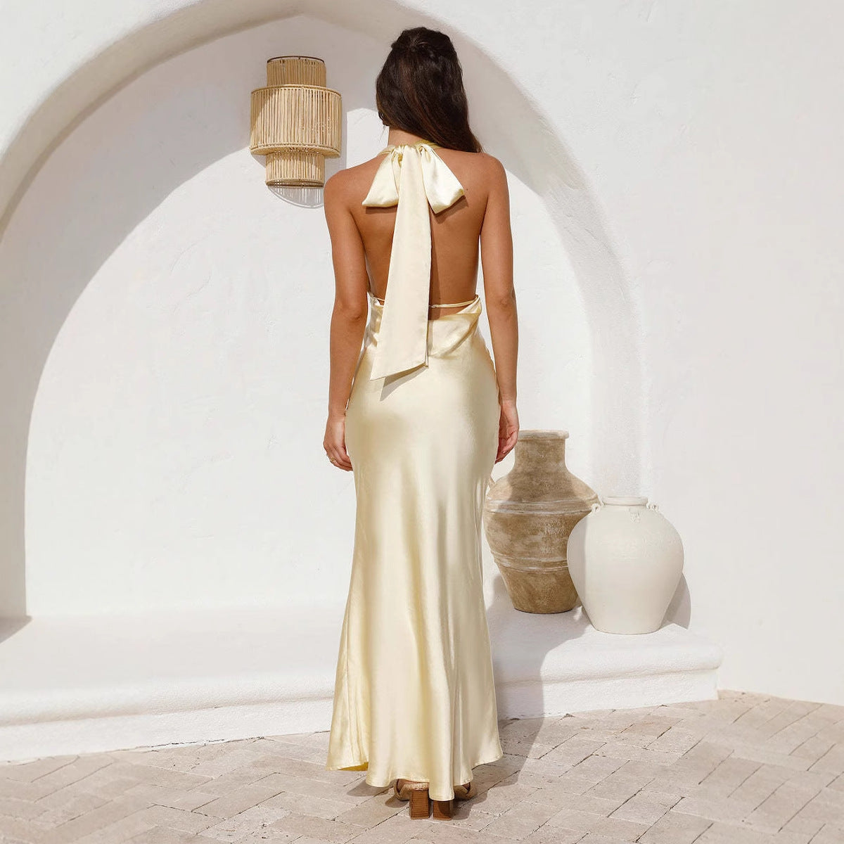 Damen Satin Maxikleid V-Ausschnitt Schwingender Schnitt Eveloria