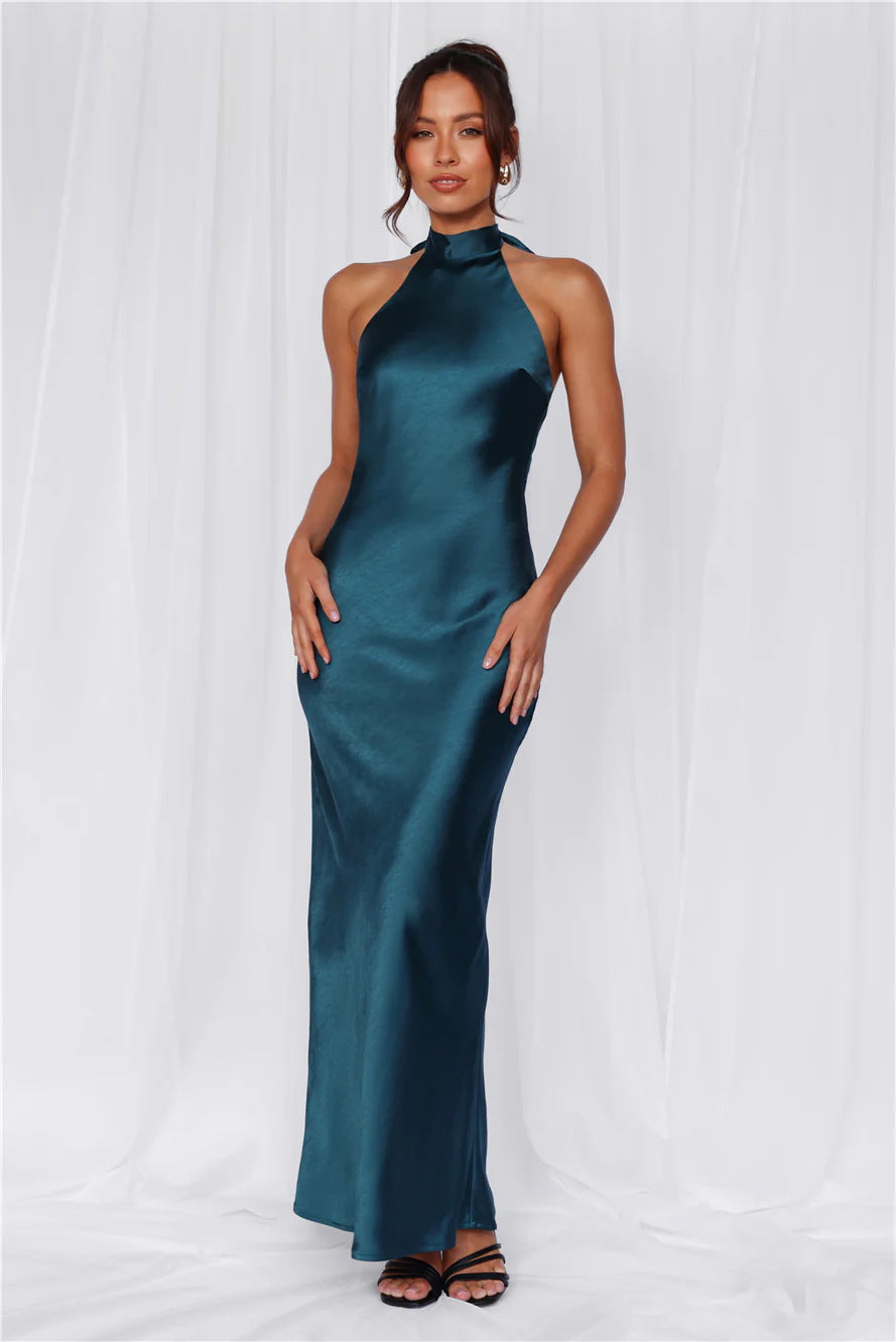 Damen Satin Maxikleid Hochkragen Körpernah Eveloria